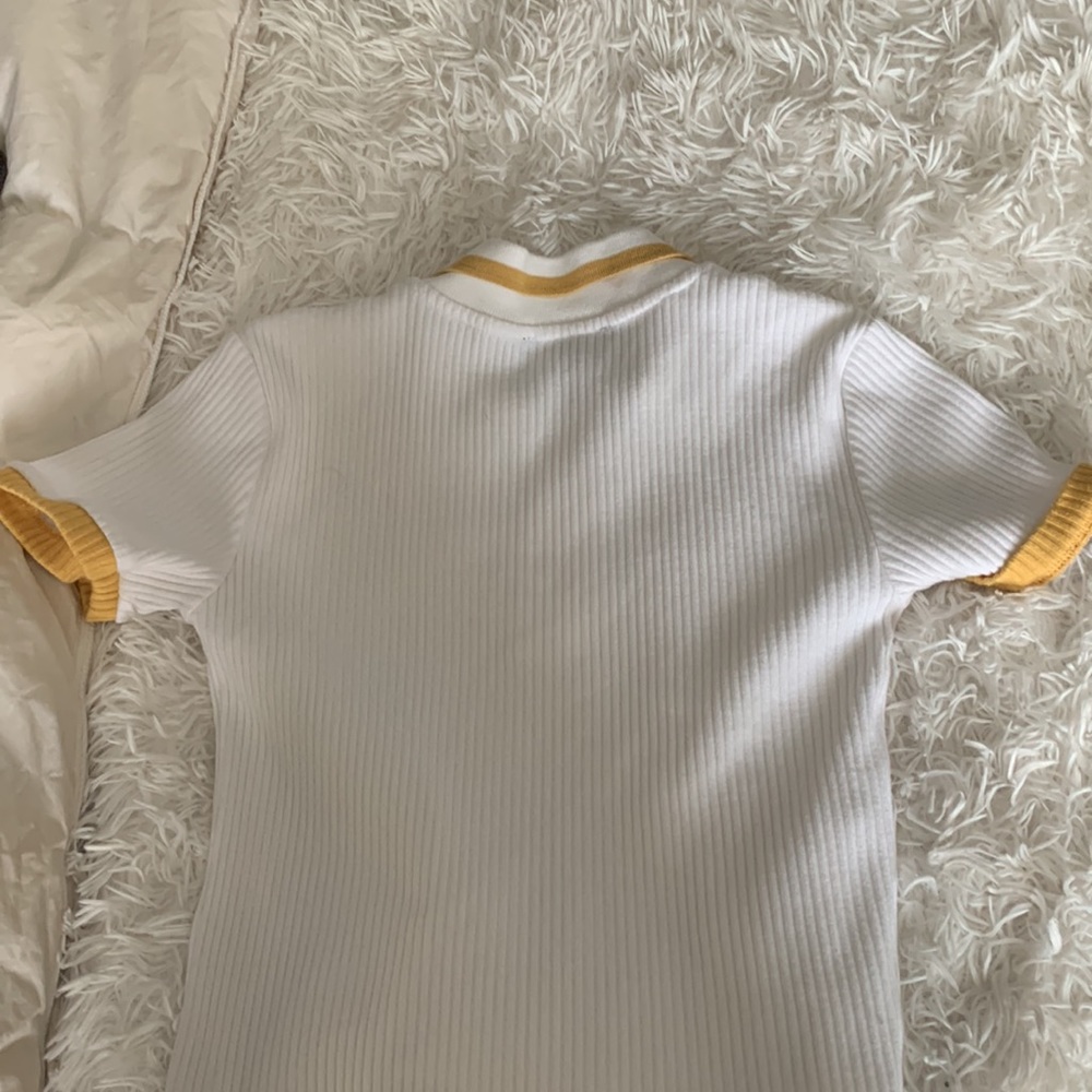 Cropped top - Picture 2 of 2